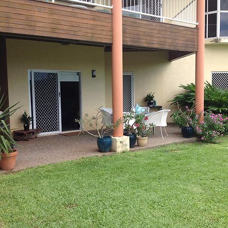 Hideaway On Hillview Lägenhet Cairns Exteriör bild
